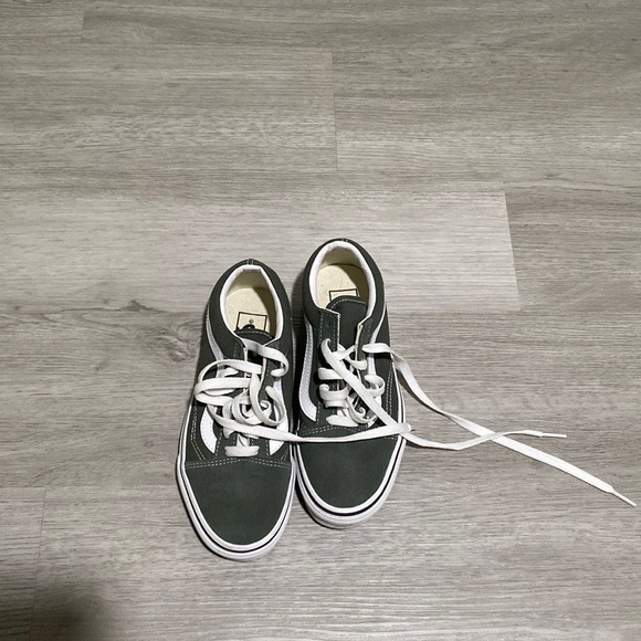 Old School Vans in Color Olive - Picture 1 of 5